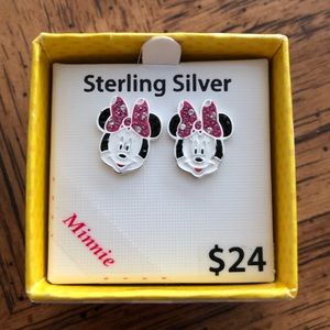 ❌ SOLD ❌ NEW Sterling Minnie Earrings